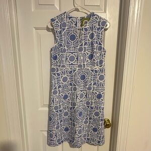 Elizabeth McKay Blue and White garden maze print Sleeveless Dress size 4